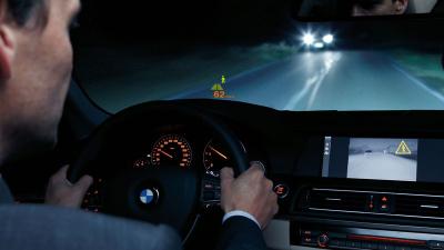 Kinh nghiệm giúp bạn lái xe an toàn khi không có đèn đường